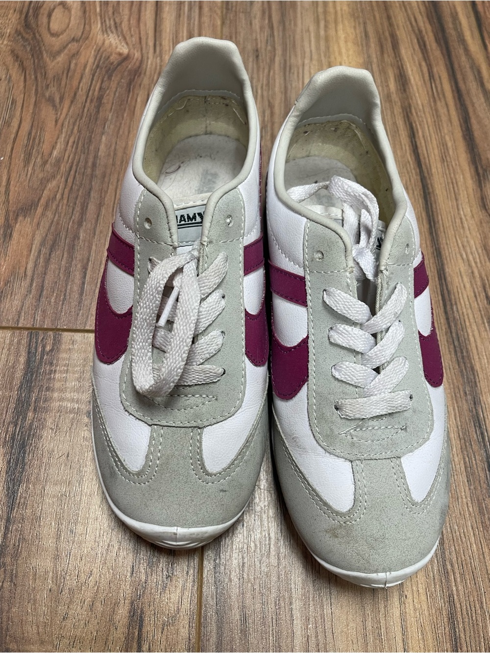 Women’s White Sneakers with Magenta Side Stripe